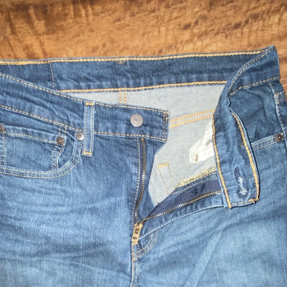 Levi's Men's 502 Denim Regular Fit 5-Pocket Medium Wash W31 L30 IS 26 SKU 061